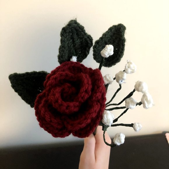 Crochet Flowers Bouquet - Red Rose - Picture 6 of 6